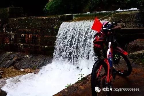 李现连续5年为杨紫庆生，他们在私下是如何相处的？